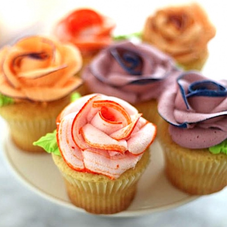 Кондитерская насадка 119 Tulip, Корея, прорезь 19 мм лепесток 2-й изогнутый Кондитерская насадка 119 Tulip, Корея, прорезь 19 мм лепесток 2-й изогнутый